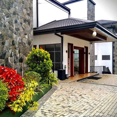 Riverbank Resort Gampola Ngoại thất bức ảnh