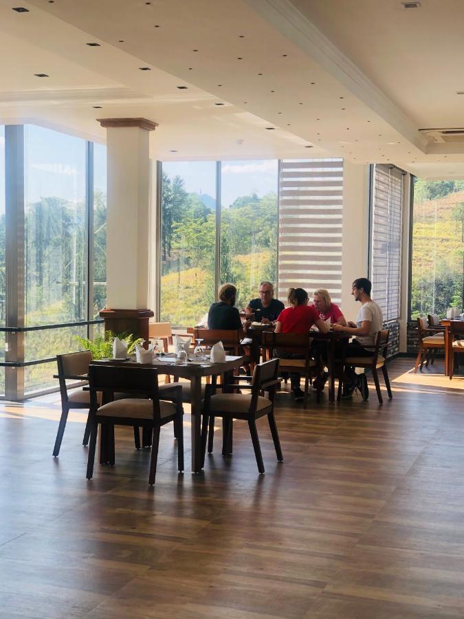 Riverbank Resort Gampola Ngoại thất bức ảnh