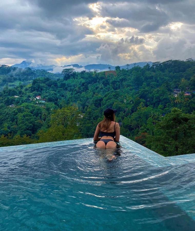 Riverbank Resort Gampola Ngoại thất bức ảnh