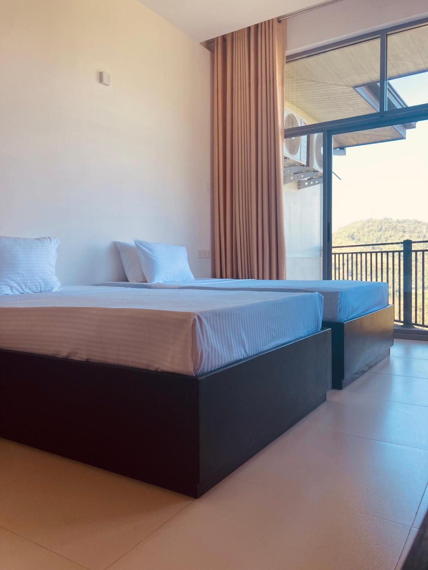 Riverbank Resort Gampola Ngoại thất bức ảnh